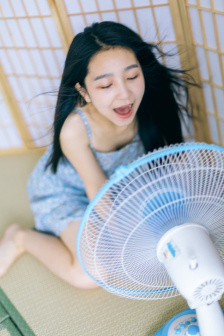 女人高潮时会一拱一拱的吗
